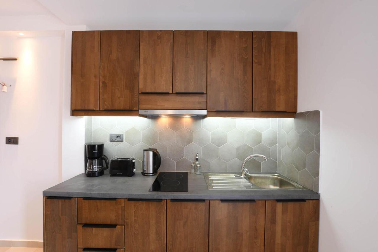 Orion Eco Suites Karteros Extérieur photo